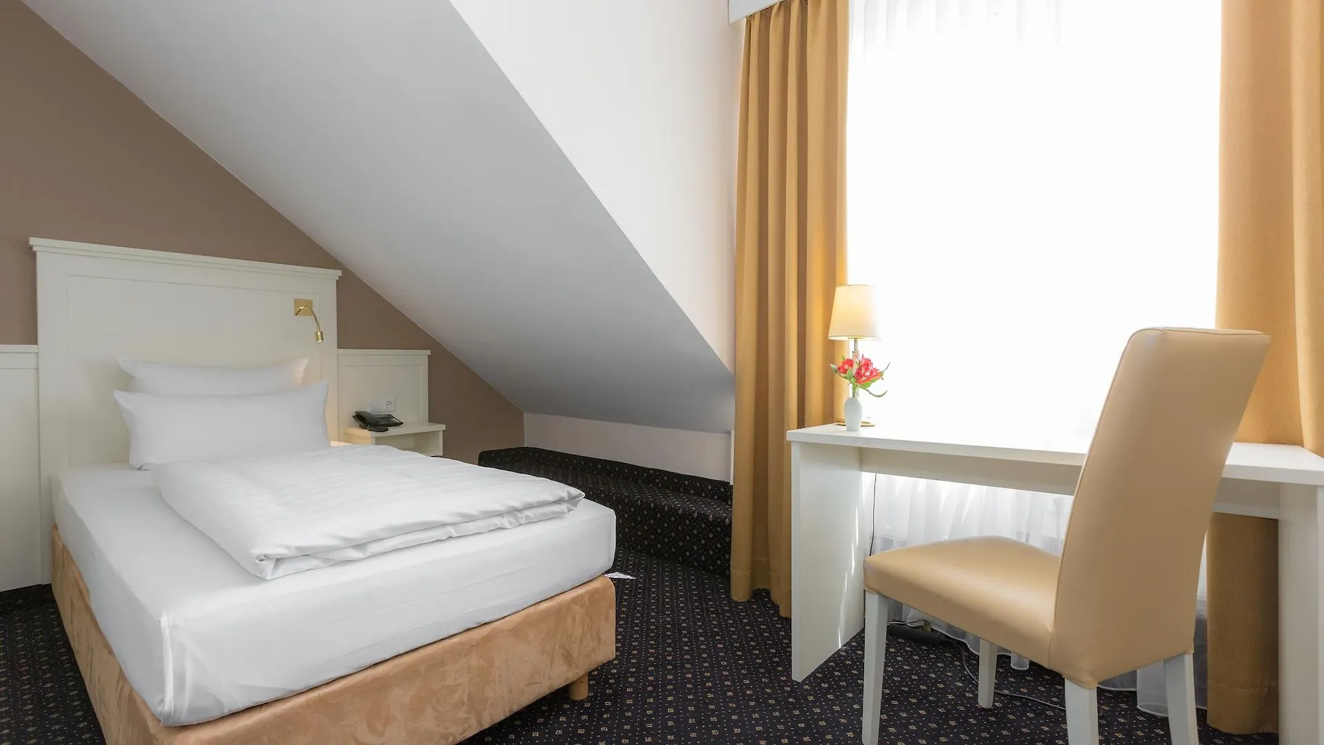 ***  Hotel Fuerst Bismarck Hamburg Germany