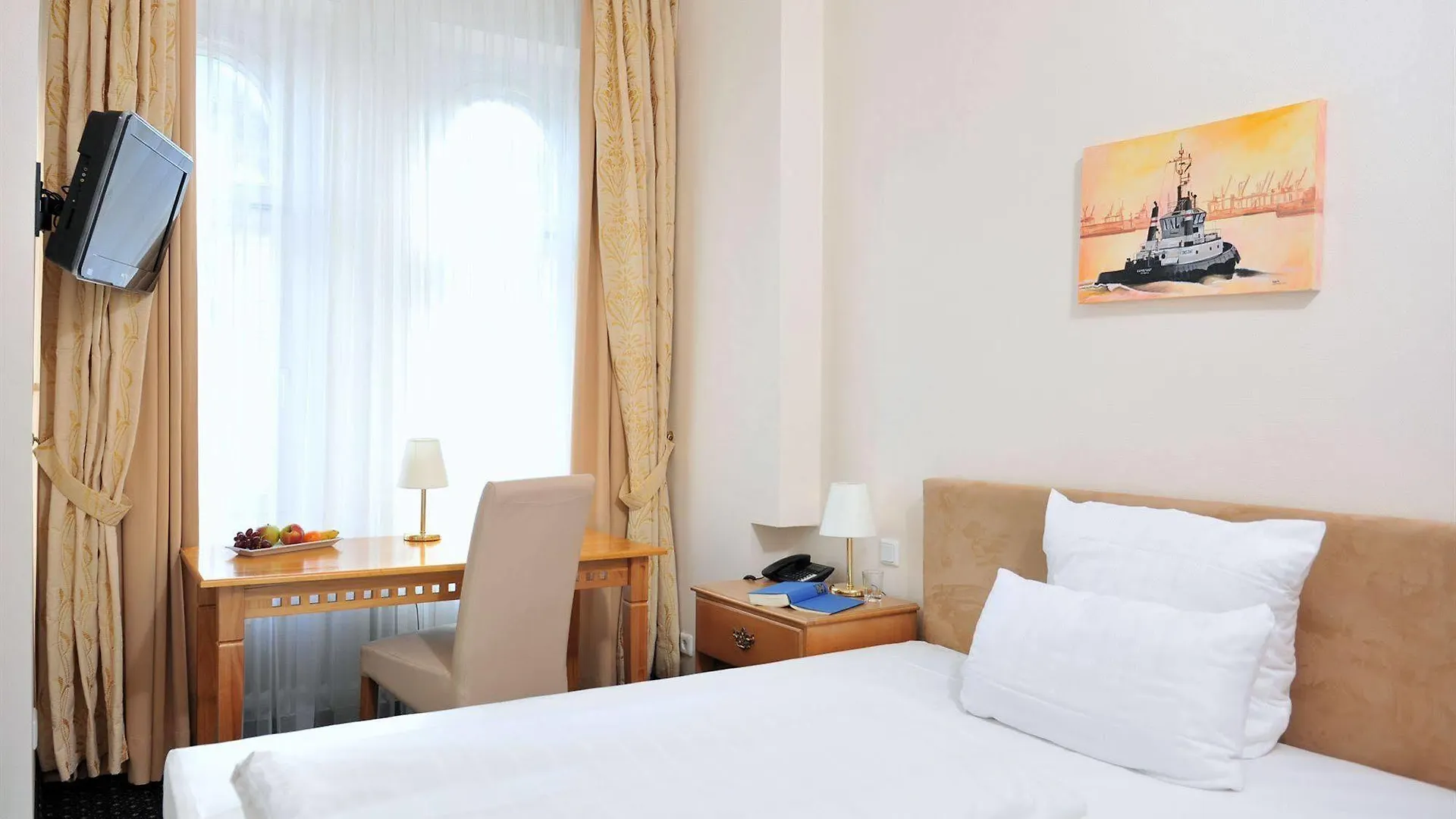 ***  Hotel Fuerst Bismarck Hamburg Germany